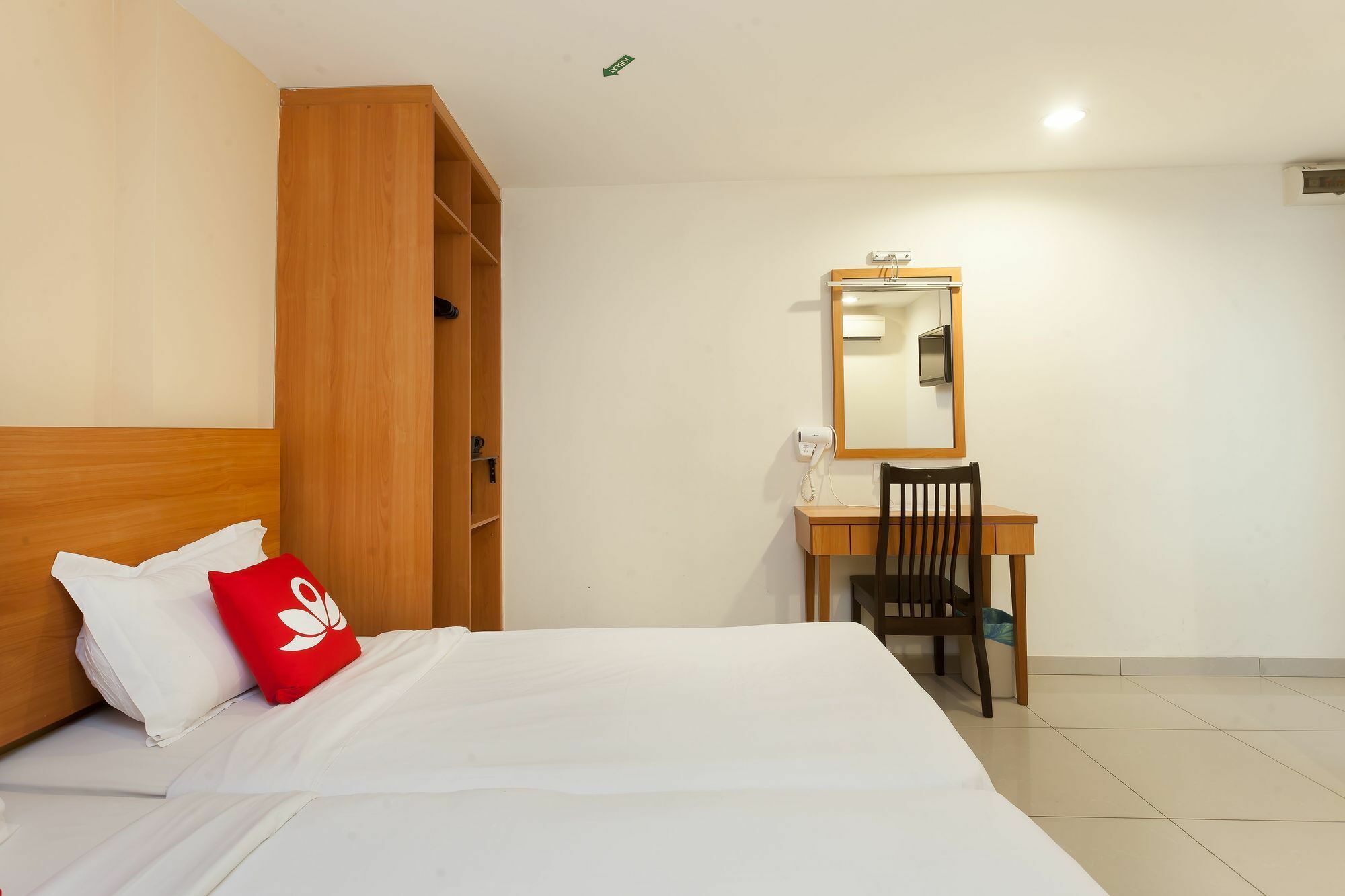 Zen Rooms My Hotel @ Sentral Kuala Lumpur Exterior photo